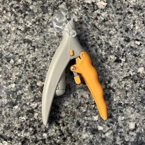 Professional Pet Nail Clipper Scissors with LED Light Cat Dog Nail Clipper